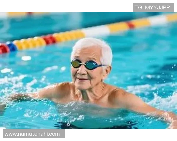 游泳健身：如何通过科学训练提升技巧与耐力，打造完美身形